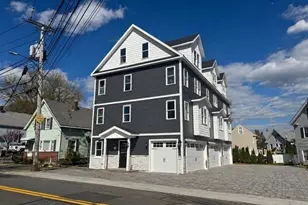 562 Gorham St, Lowell, MA 01852 - Photo 2