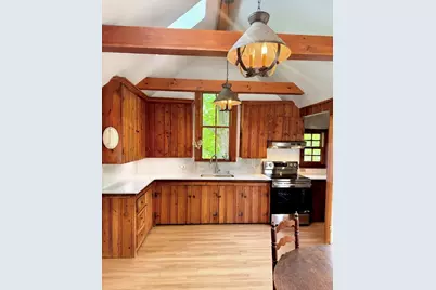 1015 Hortonville Rd, Swansea, MA 02777 - Photo 4