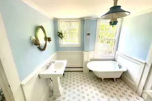 1015 Hortonville Rd, Swansea, MA 02777 - Photo 12