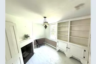 1015 Hortonville Rd, Swansea, MA 02777 - Photo 10