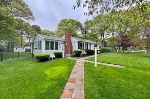 216 Cranberry Ln, Yarmouth, MA 02664 - Photo 4