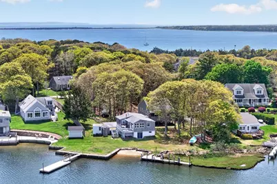 11 Clamshell Ln, Mashpee, MA 02649 - Photo 2