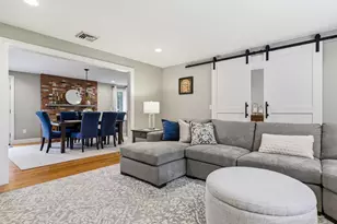 864 Locust St, Raynham, MA 02767 - Photo 8