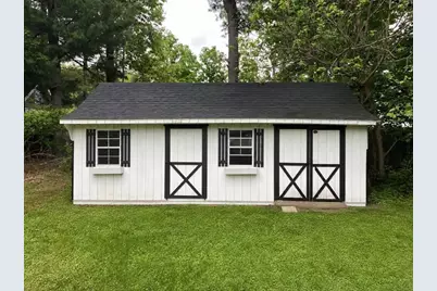915 Bradley Road, Springfield, MA 01109 - Photo 24