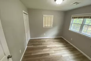 915 Bradley Rd, Springfield, MA 01109 - Photo 20