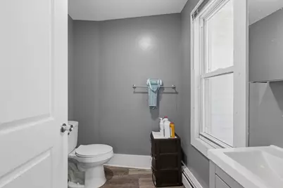 276 Pleasant St, Orange, MA 01364 - Photo 14