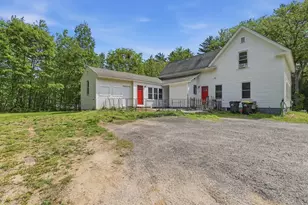 276 Pleasant St, Orange, MA 01364 - Photo 16
