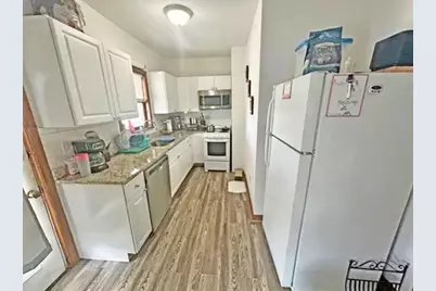 345 Park Ave #3R, Worcester, MA 01610 - Photo 2
