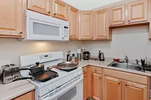 99 Pond Ave, Brookline, MA 02445 - Photo 4