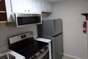 997 Broadway, Raynham, MA 02767 - Photo 6