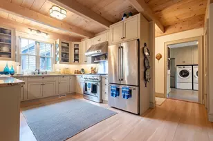 27 Knoll Dr, Edgartown, MA 02539 - Photo 14