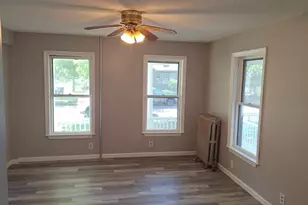51 View St, Holyoke, MA 01040 - Photo 6