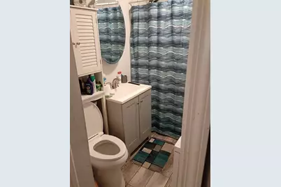 51 View St, Holyoke, MA 01040 - Photo 4