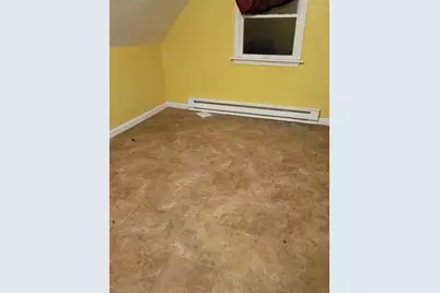 51 View St, Holyoke, MA 01040 - Photo 6