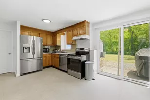 21 Cobb St, Norton, MA 02766 - Photo 2