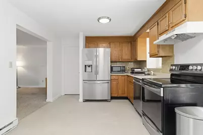 21 Cobb St, Norton, MA 02766 - Photo 4
