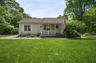 10 Southwick Rd, Sutton, MA 01590 - Photo 4