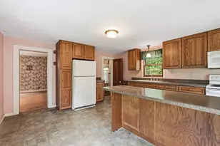 72 Park St, South Hadley, MA 01075 - Photo 14
