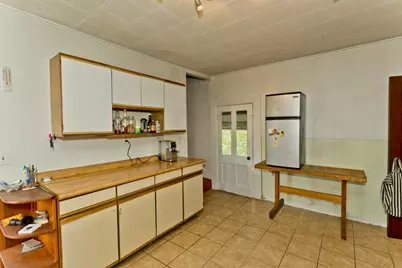 146 Beech St., Holyoke, MA 01040 - Photo 24