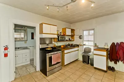 146 Beech St., Holyoke, MA 01040 - Photo 22