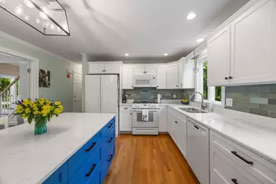 7 Park St, Harwich, MA 02645 - Photo 18