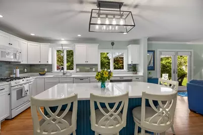 7 Park St, Harwich, MA 02645 - Photo 16