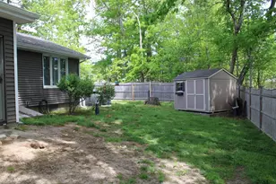 225 Braemoor Rd, Brockton, MA 02301 - Photo 8