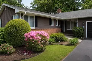 225 Braemoor Rd, Brockton, MA 02301 - Photo 2