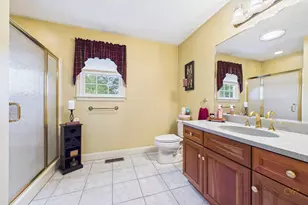 7 Jocelyn Cir, Taunton, MA 02780 - Photo 26