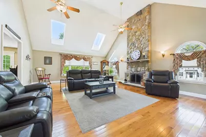 7 Jocelyn Cir, Taunton, MA 02780 - Photo 14