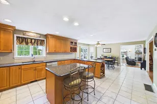 7 Jocelyn Cir, Taunton, MA 02780 - Photo 6