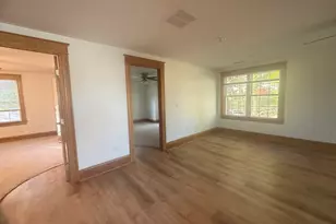 35 B Beach St, Millbury, MA 01527 - Photo 8