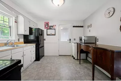 11 Bancroft Street, West Boylston, MA 01583 - Photo 10