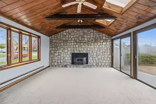 15 Mary Dr, Acushnet, MA 02743 - Photo 8