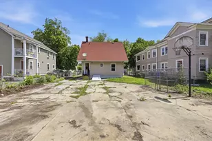 62 Kenyon St, Springfield, MA 01109 - Photo 26