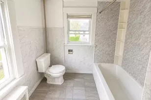 14 S High St, Milford, MA 01757 - Photo 6