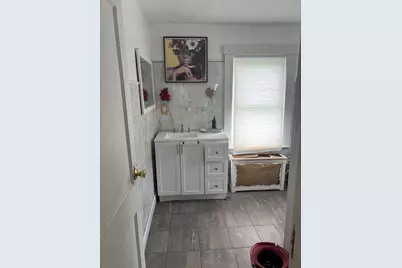 14 S High St, Milford, MA 01757 - Photo 12