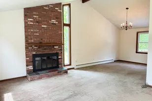 42 Newell Hill Rd, Sterling, MA 01564 - Photo 4