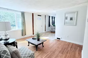 975 S Main St, Bellingham, MA 02019 - Photo 8