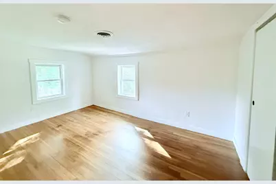 975 S Main St, Bellingham, MA 02019 - Photo 14