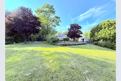 975 S Main St, Bellingham, MA 02019 - Photo 34