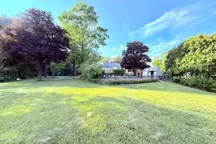975 S Main St, Bellingham, MA 02019 - Photo 34