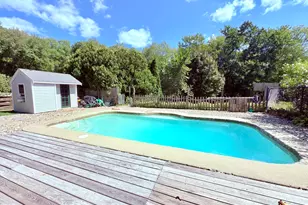 975 S Main St, Bellingham, MA 02019 - Photo 30