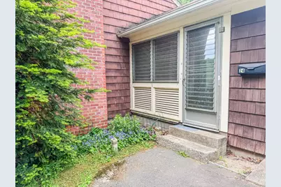 24 Washburn Ave, Greenfield, MA 01301 - Photo 4
