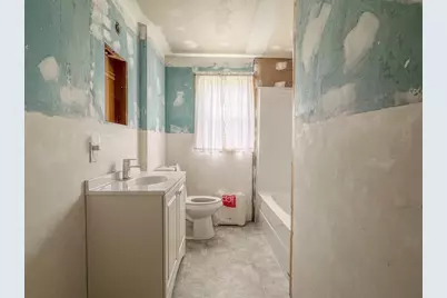 24 Washburn Ave, Greenfield, MA 01301 - Photo 14