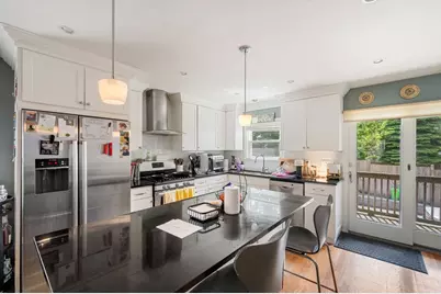 35 Woodward St #1, Boston, MA 02127 - Photo 10