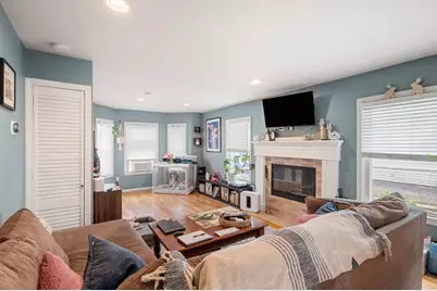 35 Woodward St #1, Boston, MA 02127 - Photo 1