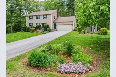 3 Oakwood Dr, Webster, MA 01570 - Photo 2