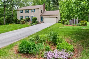 3 Oakwood Dr, Webster, MA 01570 - Photo 2