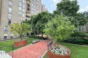 99 Pond Ave, Brookline, MA 02445 - Photo 24